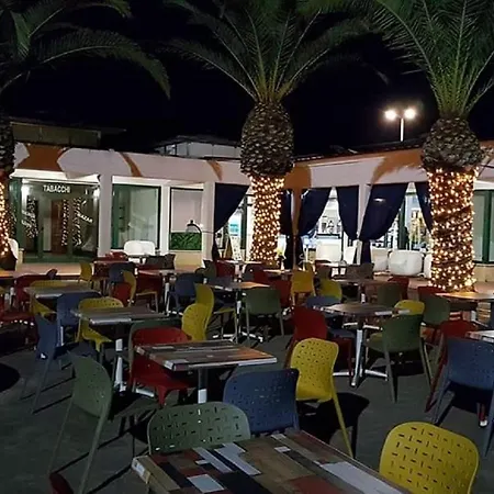 Basilicata Host To Host - La Conchiglia מטאפונטו